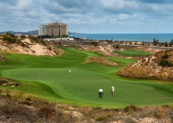 Sân gôn The Bluffs ưu đãi các gôn thủ đạt được cú Hole-in-One