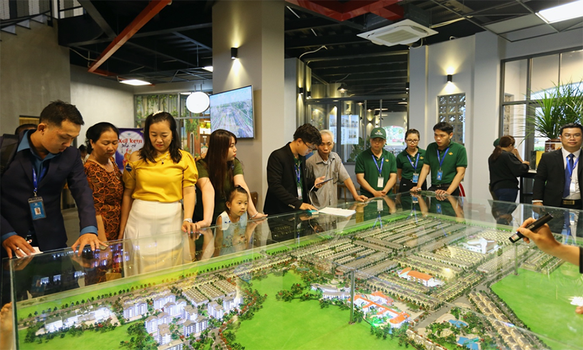 Chính thức khánh thành khu kinh tế đêm đầu tiên tại Thành phố Đồng Xoài - 3