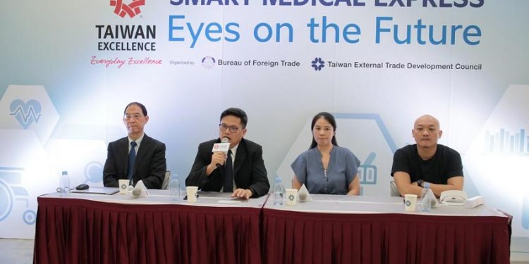 Hội thảo trực tuyến 'Eyes on the future 2020' giới thiệu các sản phẩm nhãn khoa hiện đại của doanh nghiệp Đài Loan -3