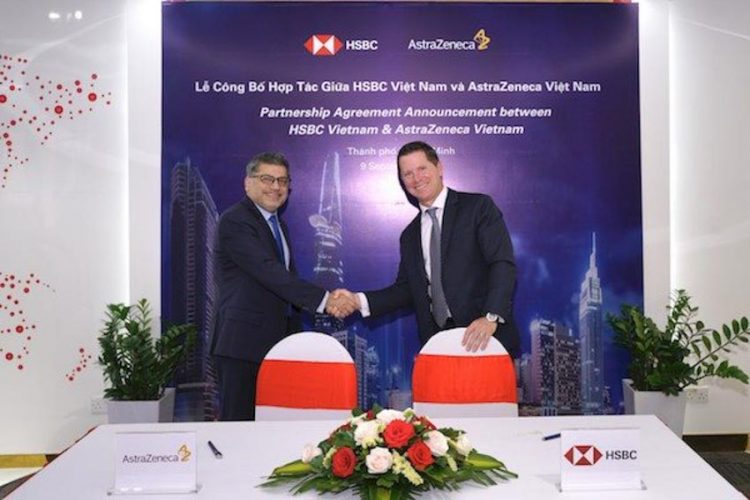 HSBC tài trợ AstraZeneca phát triển mảng chăm sóc sức khỏe