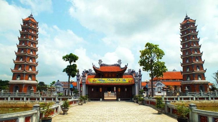 Tìm về dấu tích ngôi chùa cổ nhất miền Trung -1