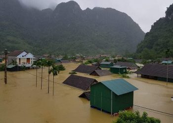 Lũ đi qua, nhà ‘an toàn’ ở lại