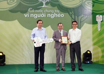 VNI ủng hộ 1 tỉ đồng cùng chung tay vì người nghèo