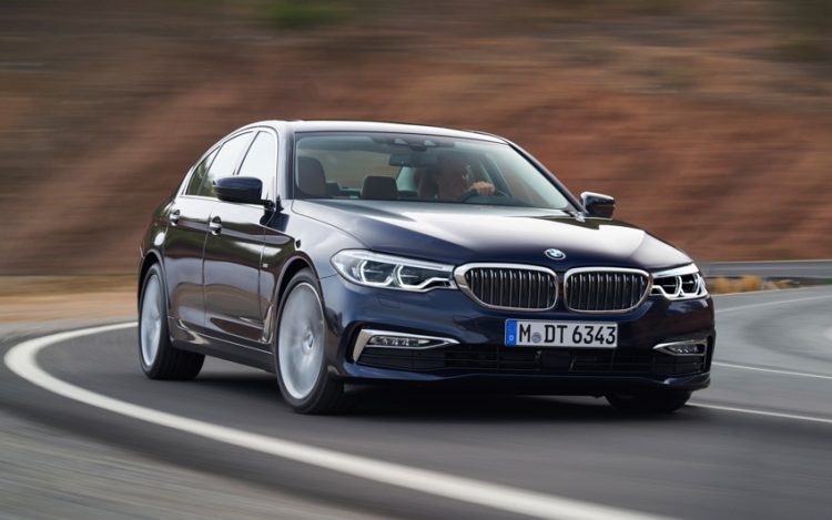 BMW ưu đãi 100% phí trước bạ dịp cuối năm - 1