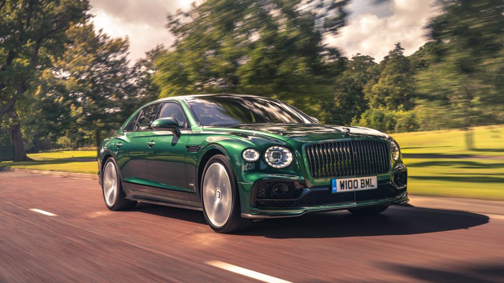 Bentley Flying Spur 2020 hoàn toàn mới, phong cách limousine bốn cửa đầu tiên tại Việt Nam - 1