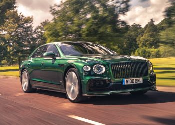 Bentley Flying Spur 2020 hoàn toàn mới, phong cách limousine bốn cửa đầu tiên tại Việt Nam - 1