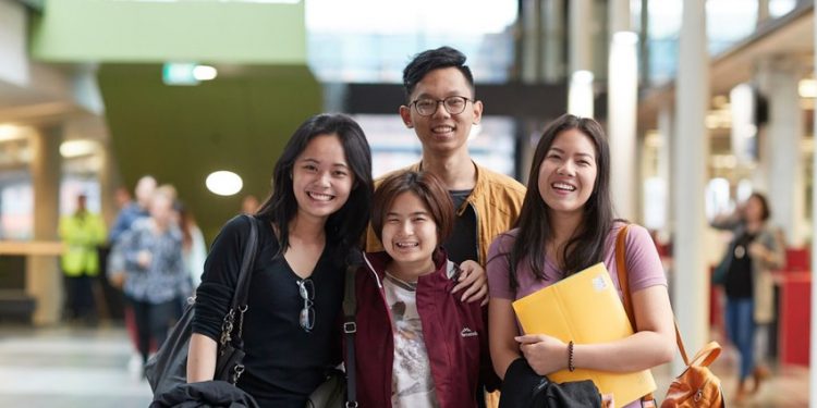 New Zealand từng bước mở cửa chào đón sinh viên quốc tế - 1