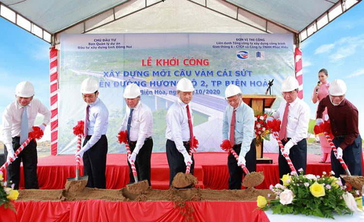 Khởi công cầu Vàm Cái Sứt thuộc tuyến đường Hương Lộ 2, kết nối Aqua City với trung tâm tài chính TP.HCM - 1