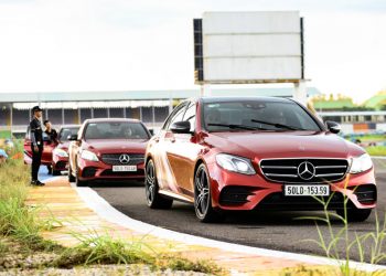 Học viện Lái xe An toàn Mercedes-Benz