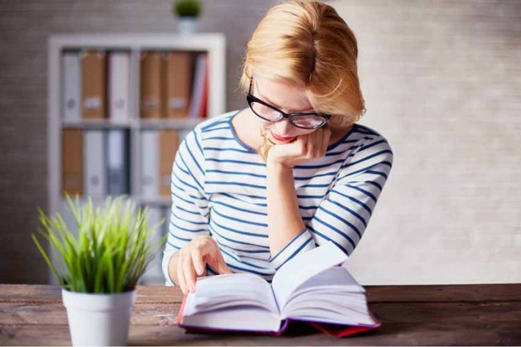 Hiểu tính cách qua thói quen đọc sách và khi ngủ -1