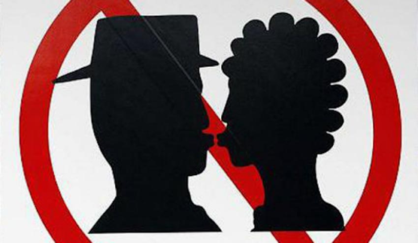 Vì sao nụ hôn đóng vai trò quan trọng trong nhiều nền văn hóa? -6