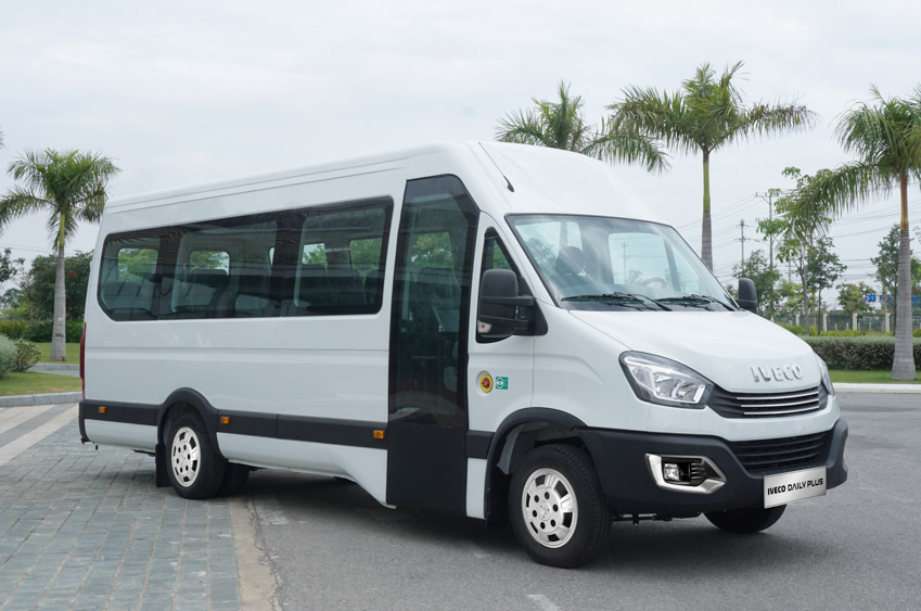 THACO giới thiệu dây chuyền sản xuất và ra mắt Mini Bus Iveco Daily - 10