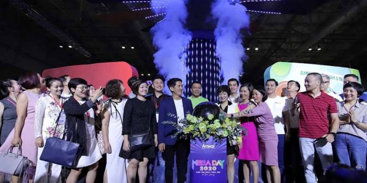 Amway Việt Nam khai mạc chương trình triển lãm Mega Day 2020