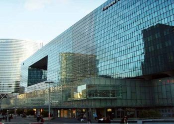 Paris, Zurich trở thành nhóm các thành phố đắt đỏ nhất thế giới