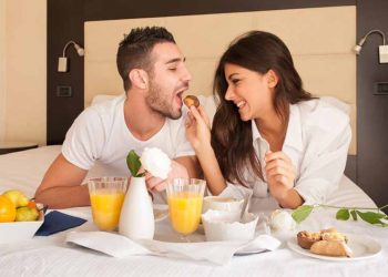 Tạo sự thân thiện trong đời sống vợ chồng -1