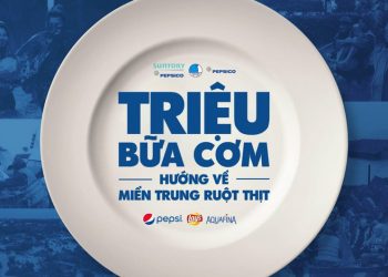 Chương trình “Triệu bữa cơm” tiếp tục đến với người dân vùng bão lũ Miền Trung - 7