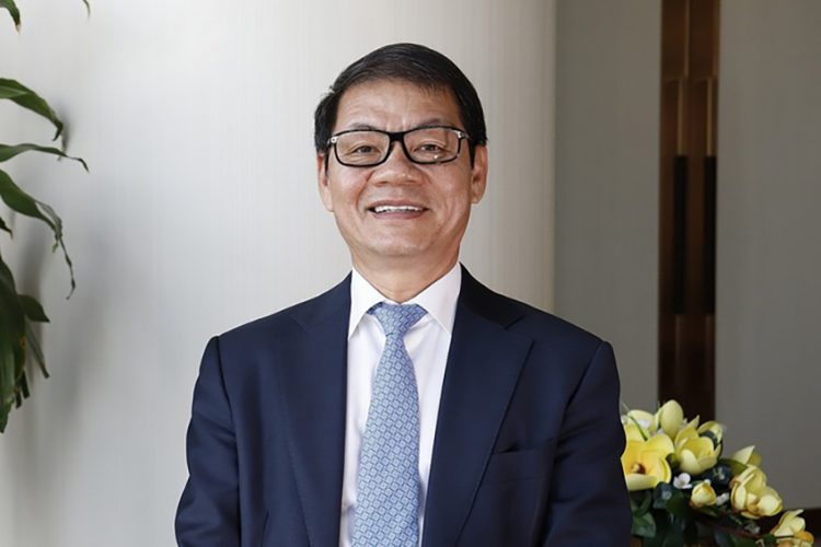 Ông Trần Bá Dương nhận giải ‘Doanh nhân xuất sắc ASEAN’