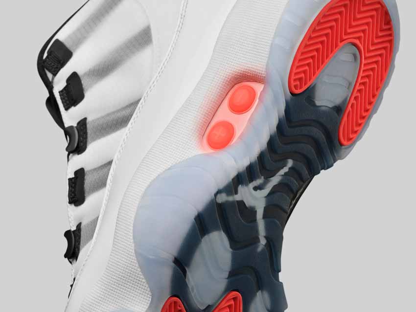 Nike ra mắt mẫu giày thể thao Air Jordan 11 Adapt tự động cột dây -5