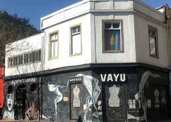 Cửa sổ mùa đơn điệu -3