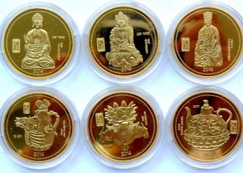 Hiếm quý và linh thiêng Phật thông bảo -17