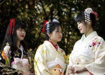 7 bí quyết giúp phụ nữ Nhật luôn giữ da đẹp