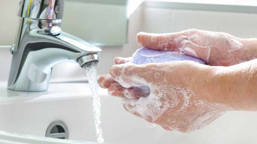 Cồn rửa tay có nguy hiểm cho sức khỏe của bạn? -1