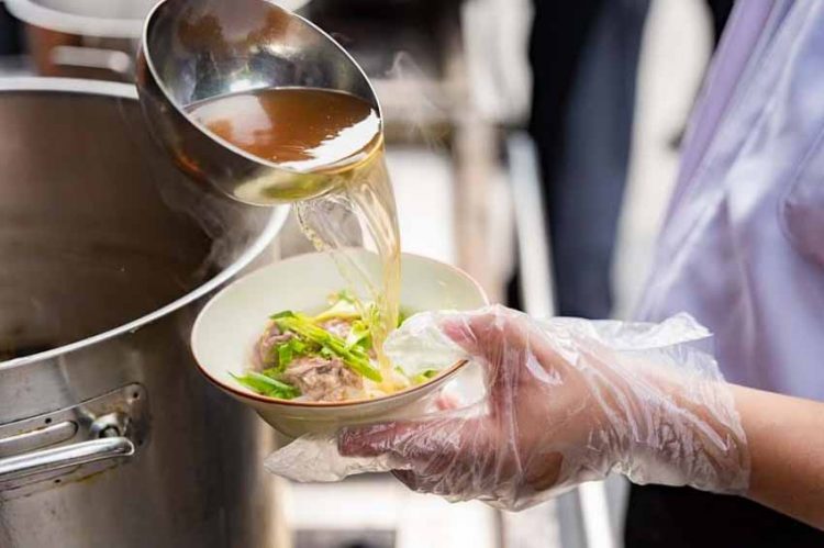 Vinpearl khoe món ăn quốc dân trong Lễ hội phở năm châu -1