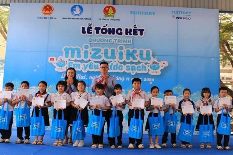 Hơn 45.000 học sinh được tuyên truyền bảo vệ tài nguyên nước với 'Mizuiku - Em Yêu Nước Sạch' -1