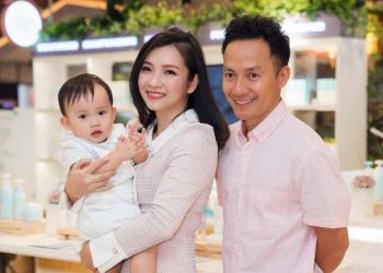 Vợ chồng rapper Tiến Đạt mang sản phẩm chăm sóc bé Goongbe về Việt Nam -2