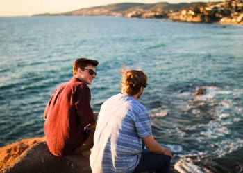 Những chuyện đời thực về nghề 'bạn cho thuê' -7