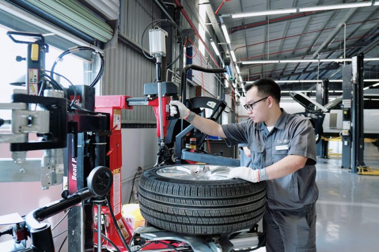 Kiểm tra xe Jaguar hoặc Land Rover miễn phí và ưu đãi 10% chi phí sửa chữa