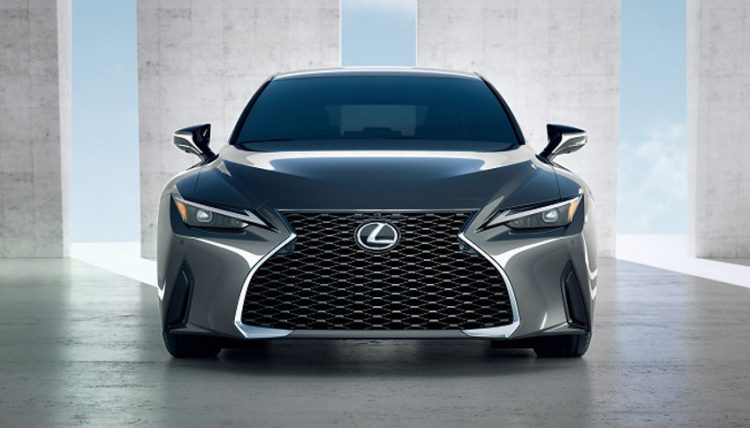 Lexus IS 2021 hoàn toàn mới sắp sớm ra mắt tại Việt Nam