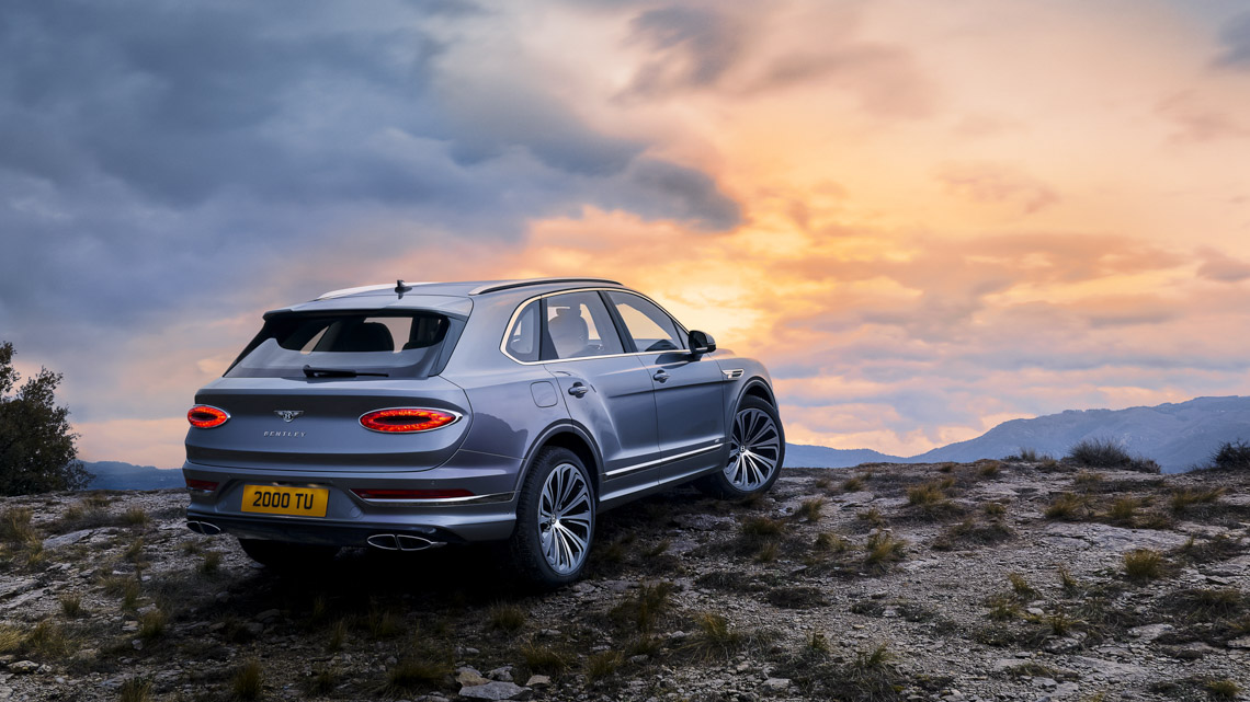 Bentley Bentayga V8 mới trình làng, tối ưu về sức mạnh, sự sang trọng 19