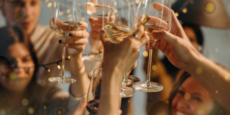 Tưng bừng mùa lễ hội tại Khách sạn Caravelle Saigon - 9