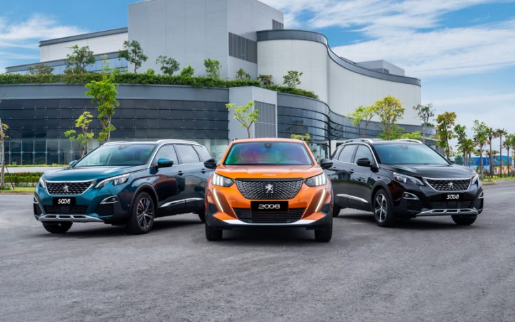 Peugeot tạo “cú hích” cuối năm, giao xe trước thềm năm mới