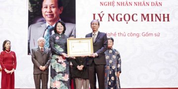 Ông Lý Ngọc Minh được trao tặng danh hiệu Nghệ nhân Nhân dân