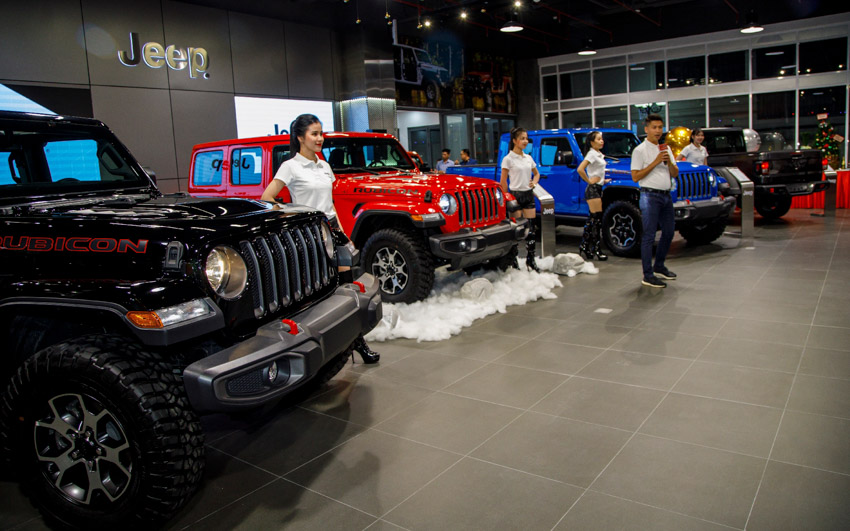 Jeep Wrangler và Gladiator 2020 chính hãng tại Việt Nam giá từ 2,9 tỷ đồng - 1