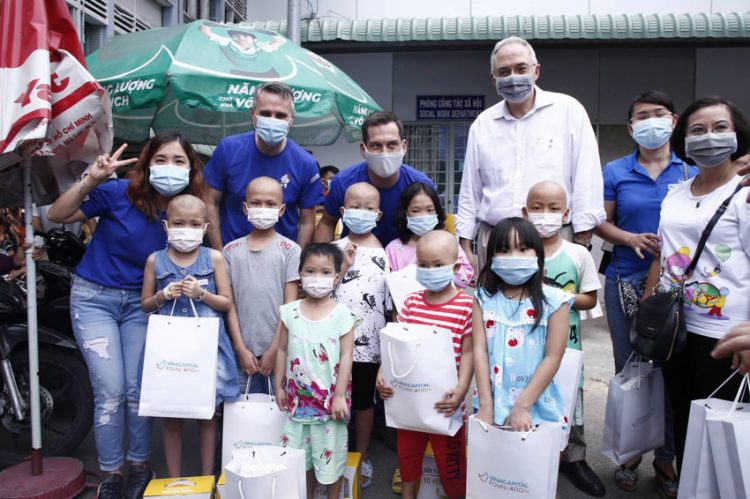 Hành trình thiện nguyện “giấc mơ cho em” đến với các bệnh nhi bệnh viện Ung Bướu TP.HCM - 3