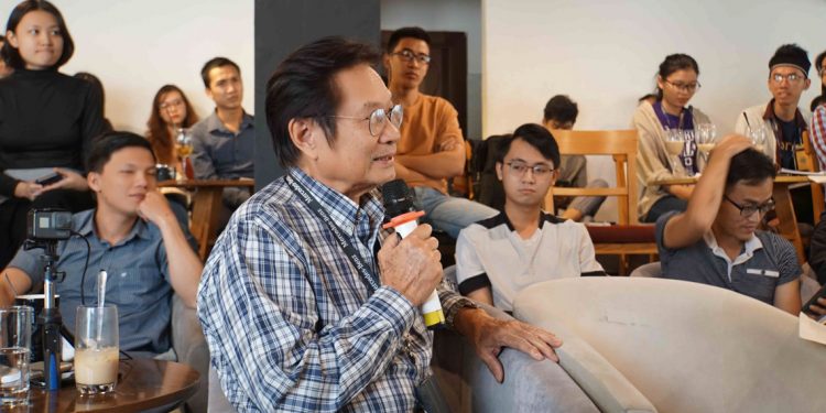 Mười một năm Cà phê Thứ Bảy: Gian nan nhưng hạnh phúc - 1