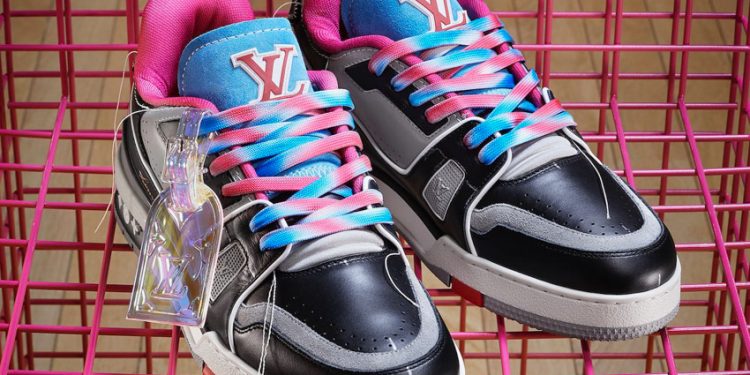 Louis Vuitton ra mắt Bộ sưu tập giày nam LV Trainer Upcycling - 5