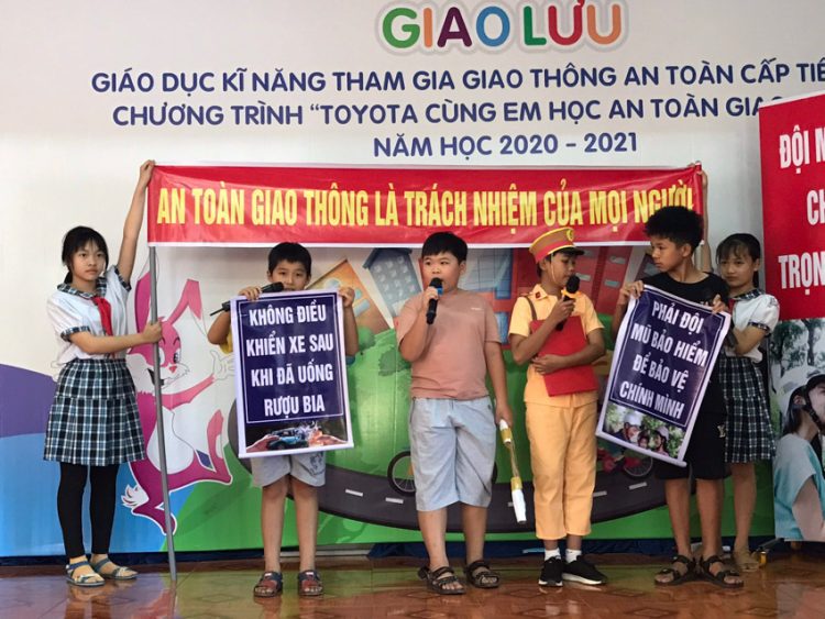 Toyota cùng em học An toàn giao thông 2021 khởi động tại Bình Phước - 5