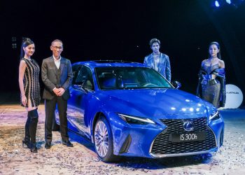 Lexus Việt Nam chính thức giới thiệu IS hoàn toàn mới - 01