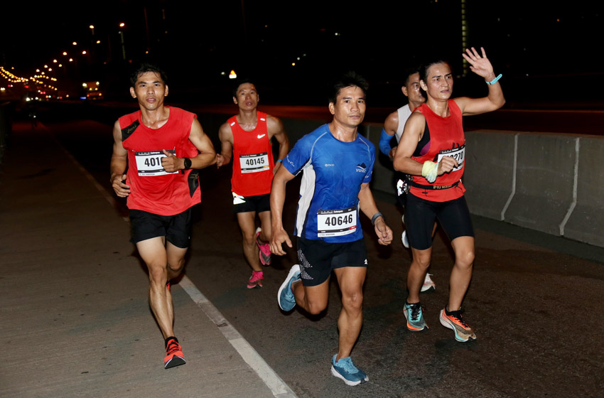 Salonpas HCMC Marathon 2021 - Kỷ lục mới được xác lập ở cả bảng nam và nữ cự ly 42km - 6