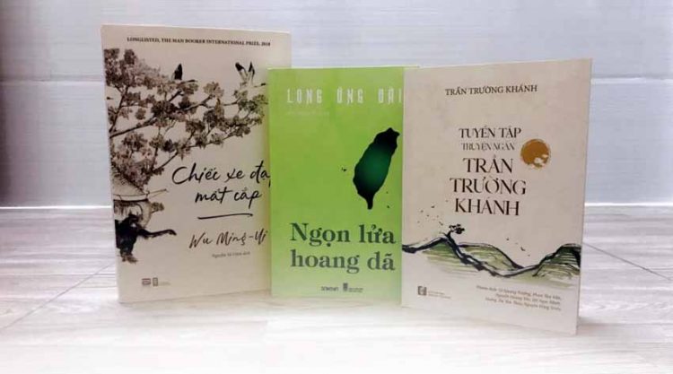 Những tiếng nói bên rìa thế giới