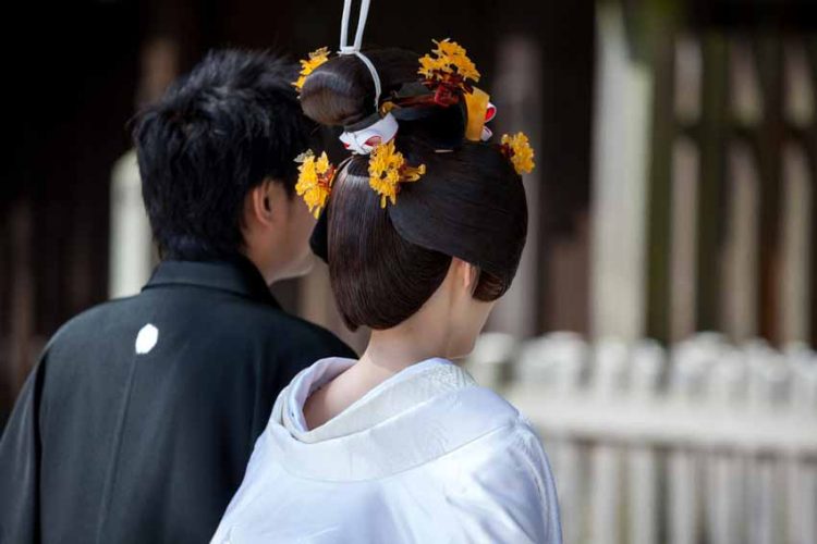 Nhật Bản 'khuyến mãi' hàng trăm triệu cho mỗi cặp đôi mới cưới -1