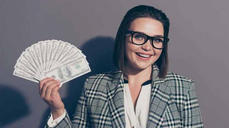 Tiền và vận động cơ thể cũng mua được hạnh phúc? - 1