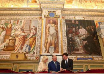 Vatican bảo vệ kho báu dữ liệu bằng AI - 1