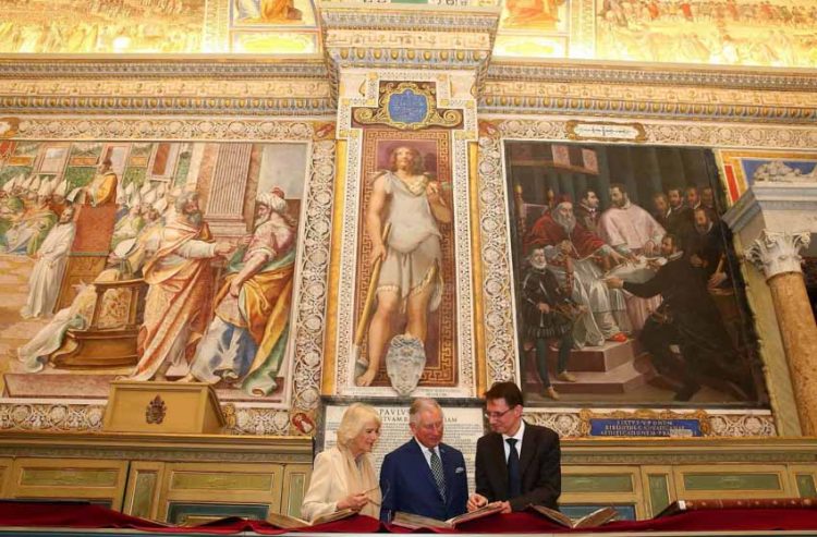 Vatican bảo vệ kho báu dữ liệu bằng AI - 1