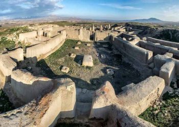 Bí ẩn thành Teppe Hasanlu - 1