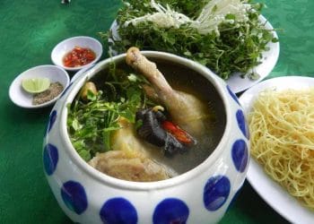 Khi gà tre cục tác... củ sen - 1